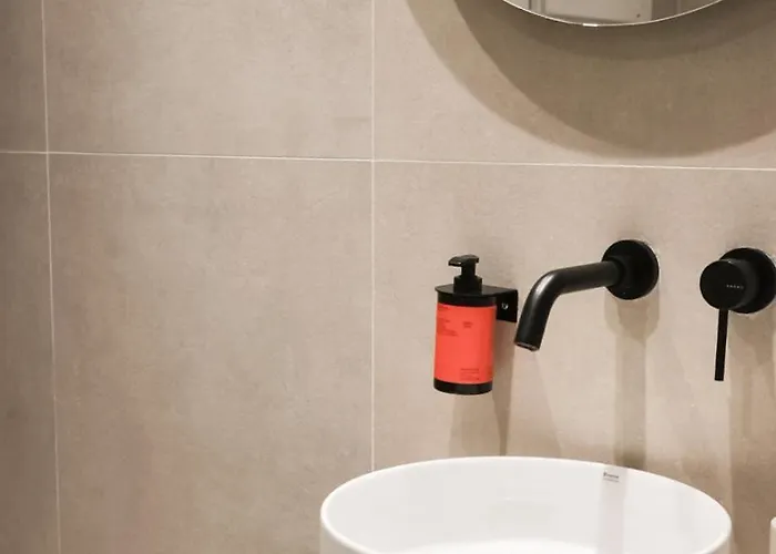 Skyline Cube Apartment