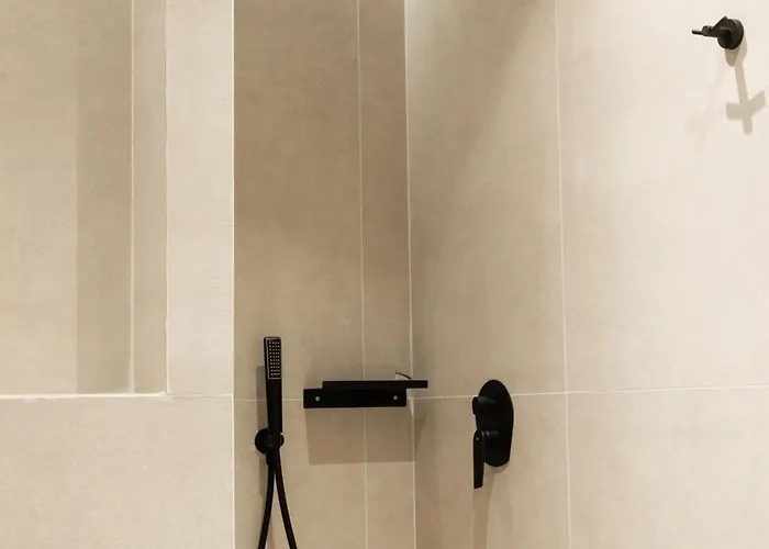 Skyline Cube Apartment